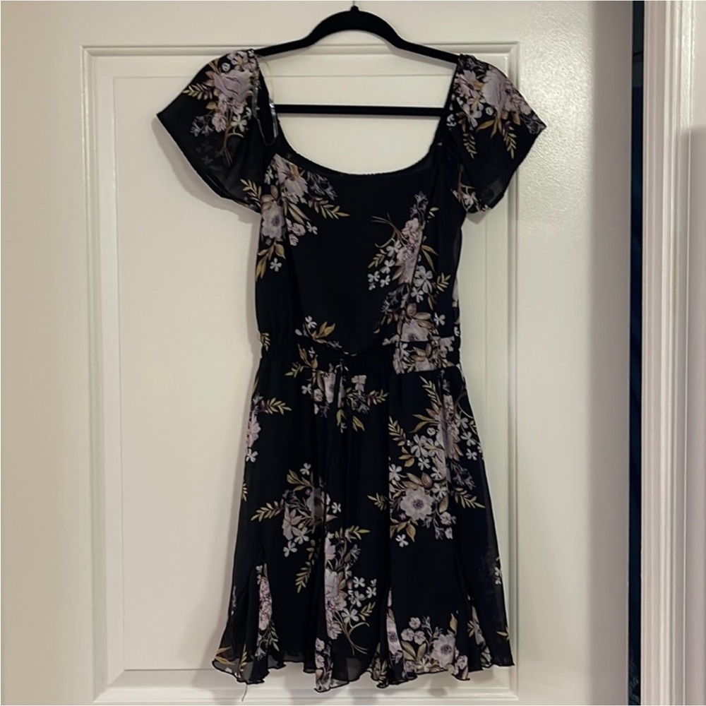 Francesca’s Trixxi Black Floral Dress - Size S NWT